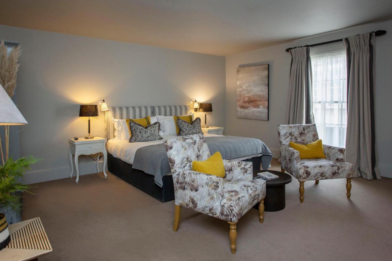 The Grosvenor Arms Hotel Шафтсбъри Екстериор снимка