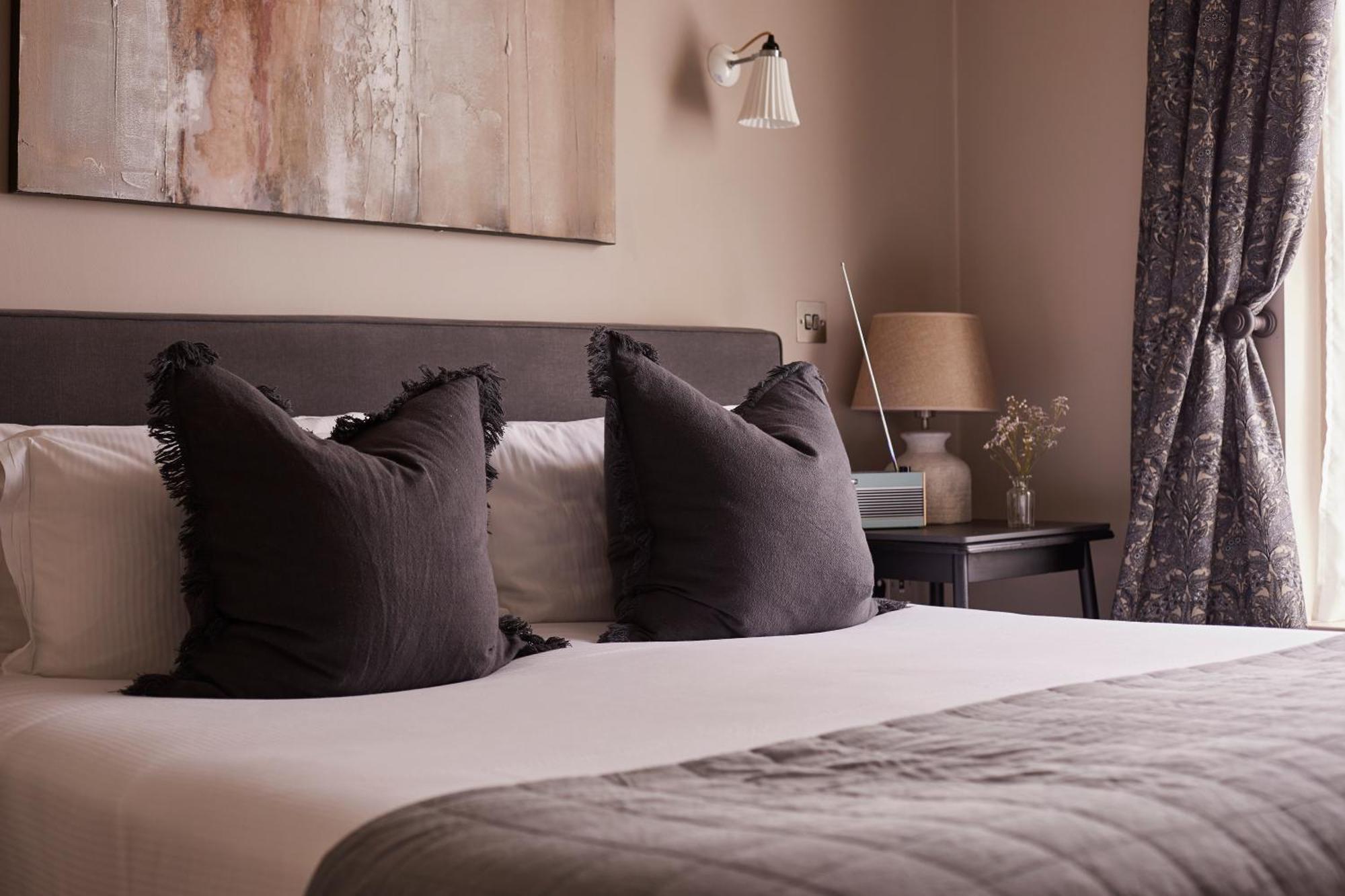 The Grosvenor Arms Hotel Шафтсбъри Екстериор снимка