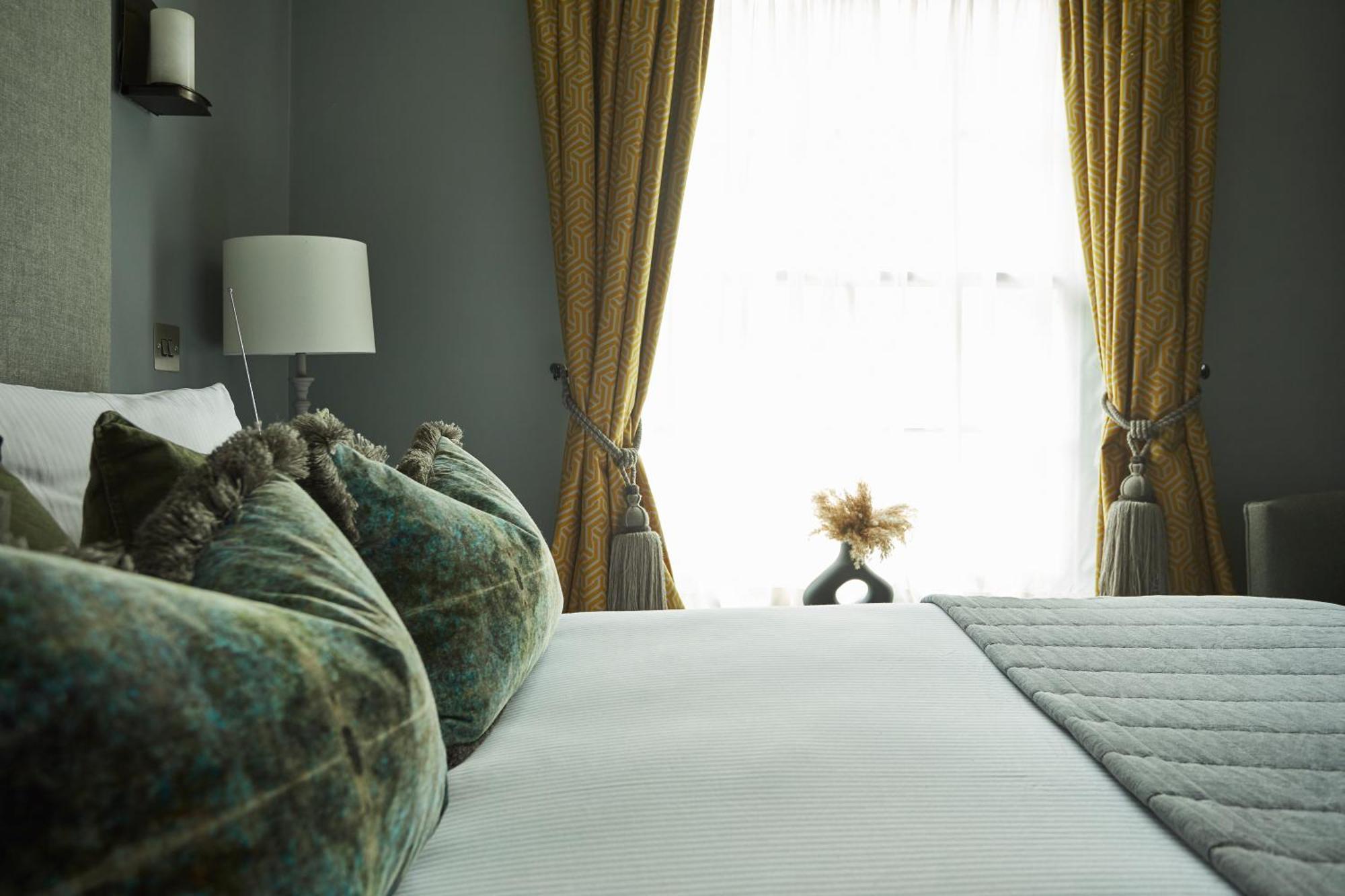 The Grosvenor Arms Hotel Шафтсбъри Екстериор снимка